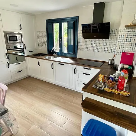 Casa de Férias Grandes Duplex Nuevos Con Jardin Y Barbacoa - 3 Llaves, Gayoles Rural