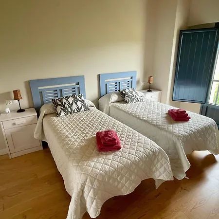 Vakantiehuis Grandes Duplex Nuevos Con Jardin Y Barbacoa - 3 Llaves, Gayoles Rural Castropol