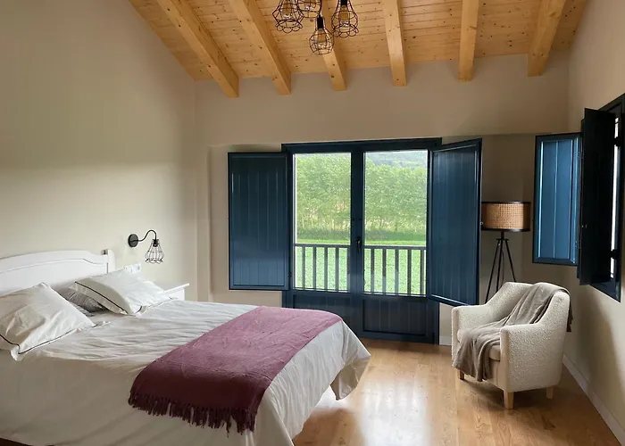 Gayoles Rural - Turísticos 3 Llaves